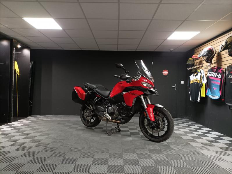 DUCATI Multistrada v2 s 