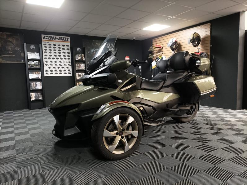 CAN-AM SPYDER RT SEA TO SKY 