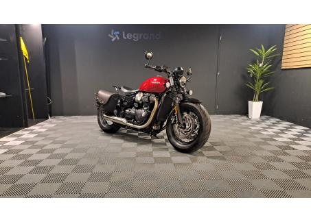 TRIUMPH Bonneville Bobber 1200